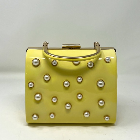 Ivory Patent finished Pearl cross Body - Picture 2 of 7